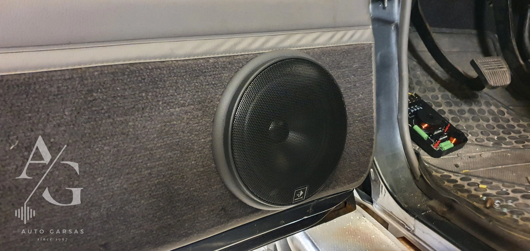 Toyota Land Cruiser, garso aparatūra, subvuferio gamyba