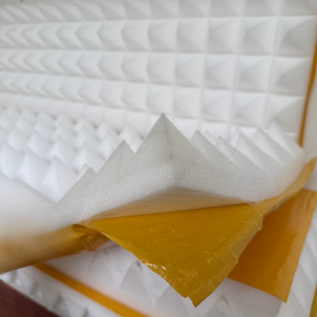Acoustic foam PYRAMIDĖS-L with self-adhesive surface (1x1m)