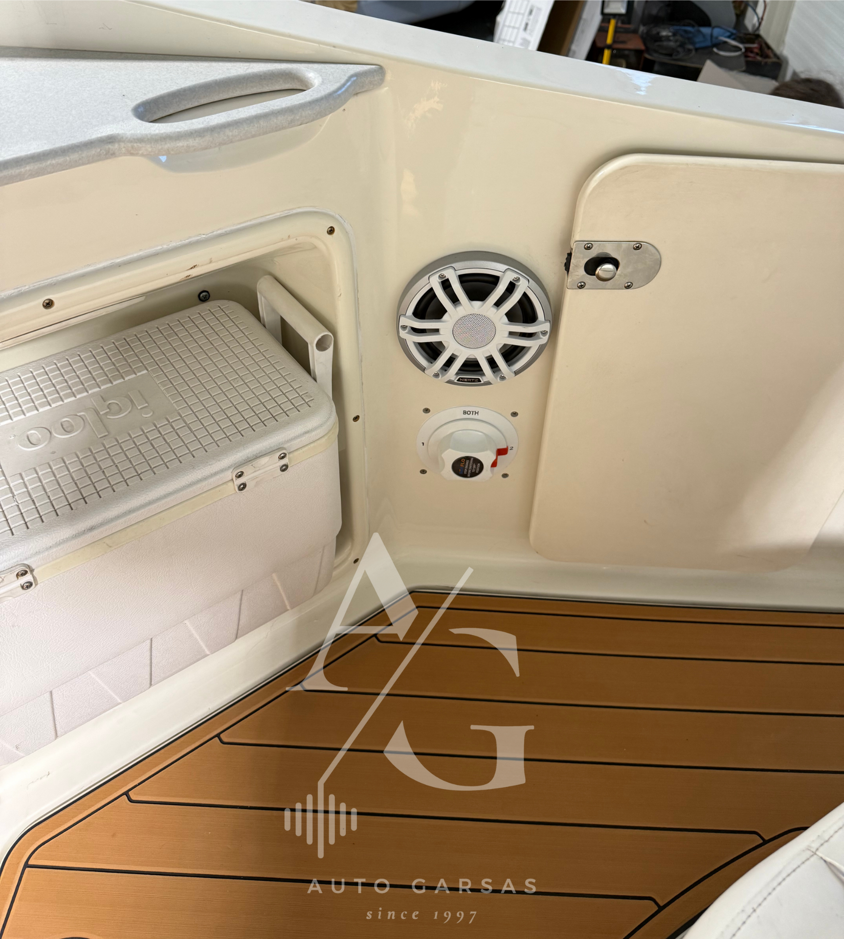 Kateris STINGRAY, Garso aparatūra 2025 | AUTOGARSAS.LT