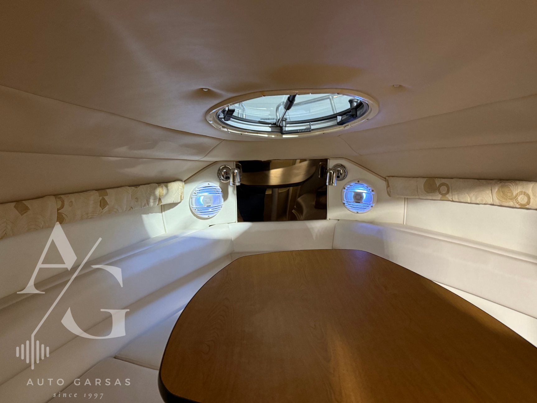 Kateris STINGRAY, Garso aparatūra 2025 | AUTOGARSAS.LT