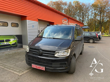 VW Caravelle / Multivan 2021 su Helix trijų juostų garso sistema ir Kenwood multimedija