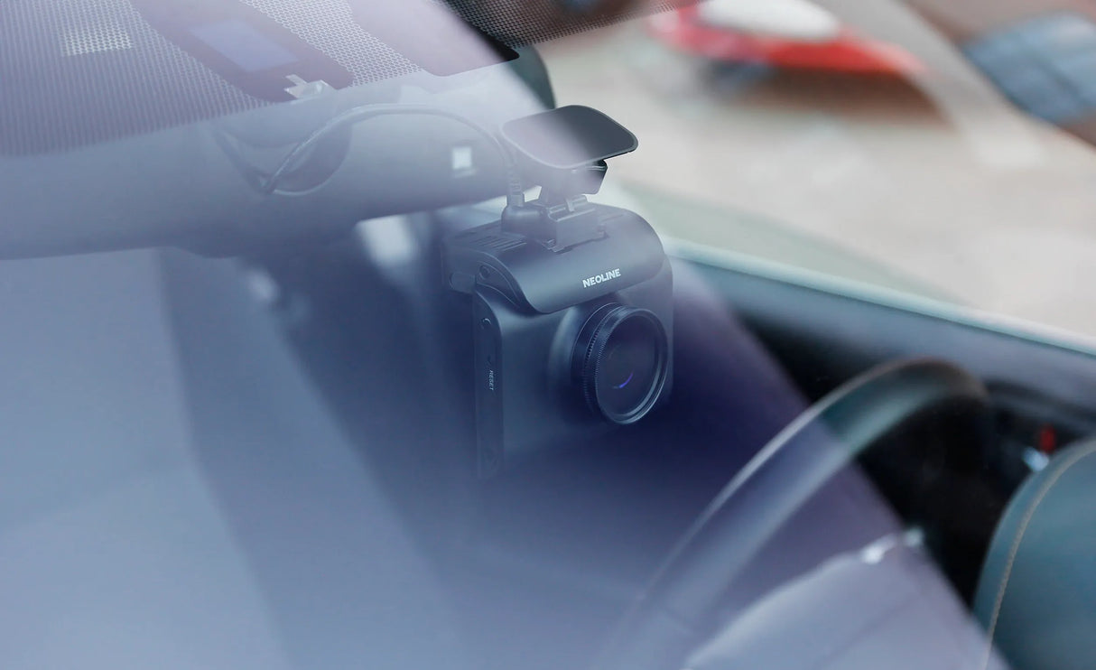Vaizdo registratorius Neoline X-COP R700 su GPS duomenų baze