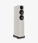 Wharfedale DIAMOND 12.3i, grindinės garso kolonėlės - Šoninis vaizdas su trimis garsiakalbiais ir kojelėmis