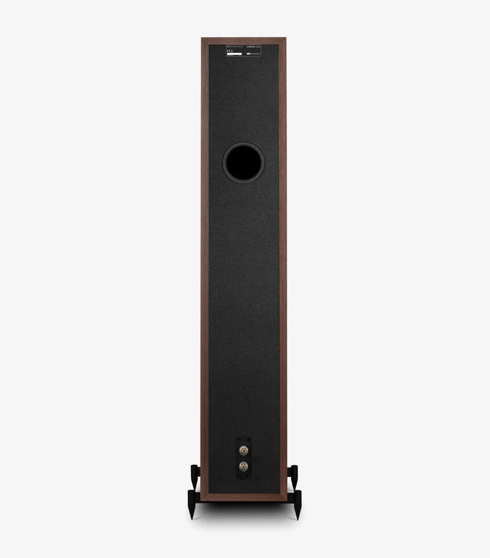 Wharfedale DIAMOND 12.4i, grindinės garso kolonėlės - Galinė panelė su jungtimis ir ventiliacijos anga