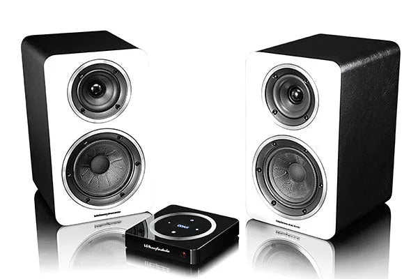 Wharfedale Diamond Active A1, garso sistema (įvairių spalvų) - mažas juodas valdymo įrenginys su ekrano apvadu