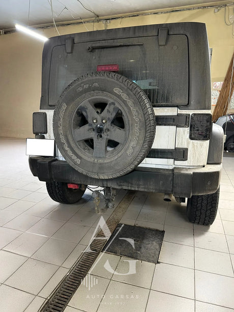 Wrangler, galinė vaizdo kamera + CarPlay ekranas