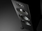 Yamaha NS-2000A Piano black - garsiakalbių tvarkingas išdėstymas arti