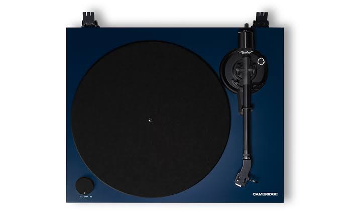 Cambridge Audio Spira, patefonas su Bluetooth ir integruotu Phono korektoriumi