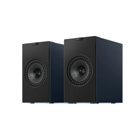 KEF Coda W, aktyvios belaidės lentyninės garso kolonėlės - Kolonėlės iš kampo, matosi šonai (2 vaizdas)