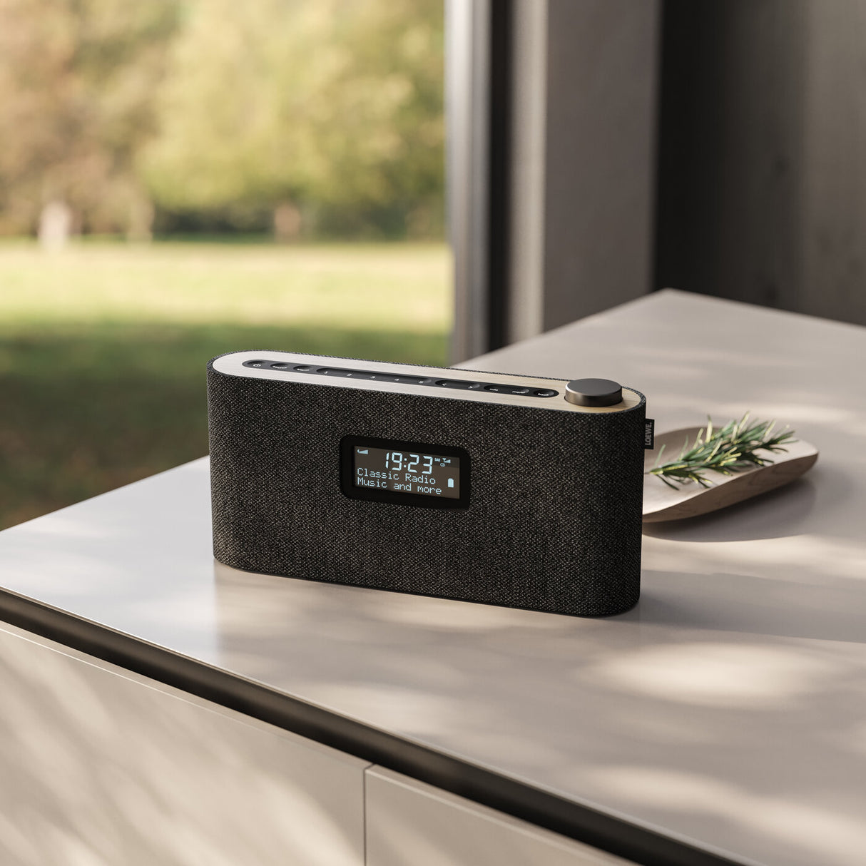 Loewe Radio.Frequency, nešiojamas DAB+ / FM radijo imtuvas su Bluetooth