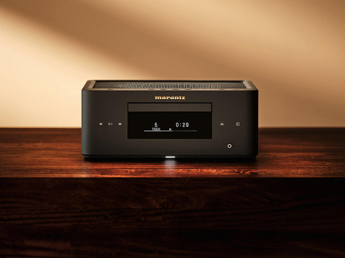 Marantz MCR 60n DAB, tinklo grotuvas su CD grotuvu ir stiprintuvu - Juodas grotuvas, ekranas su takeliu, jungtys priekyje