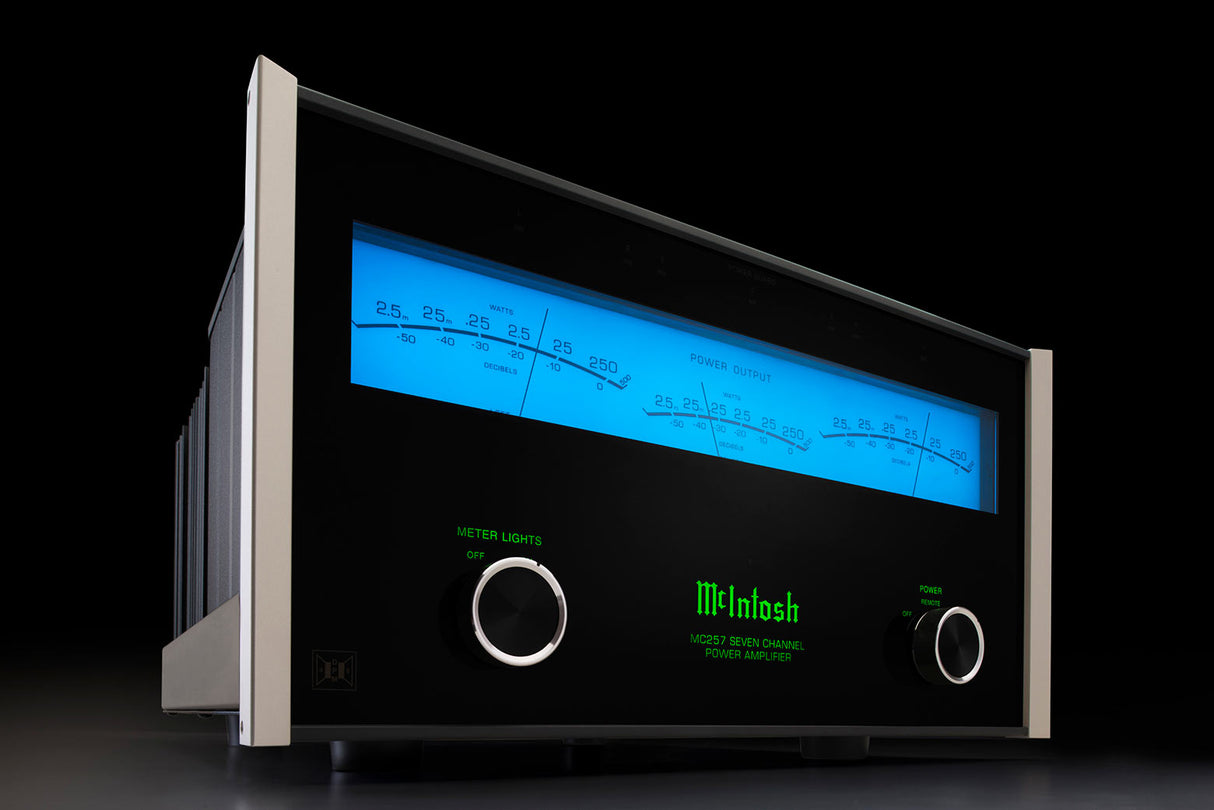 McIntosh MC257,  7-ių kanalų tranzistorinis galios stiprintuvas