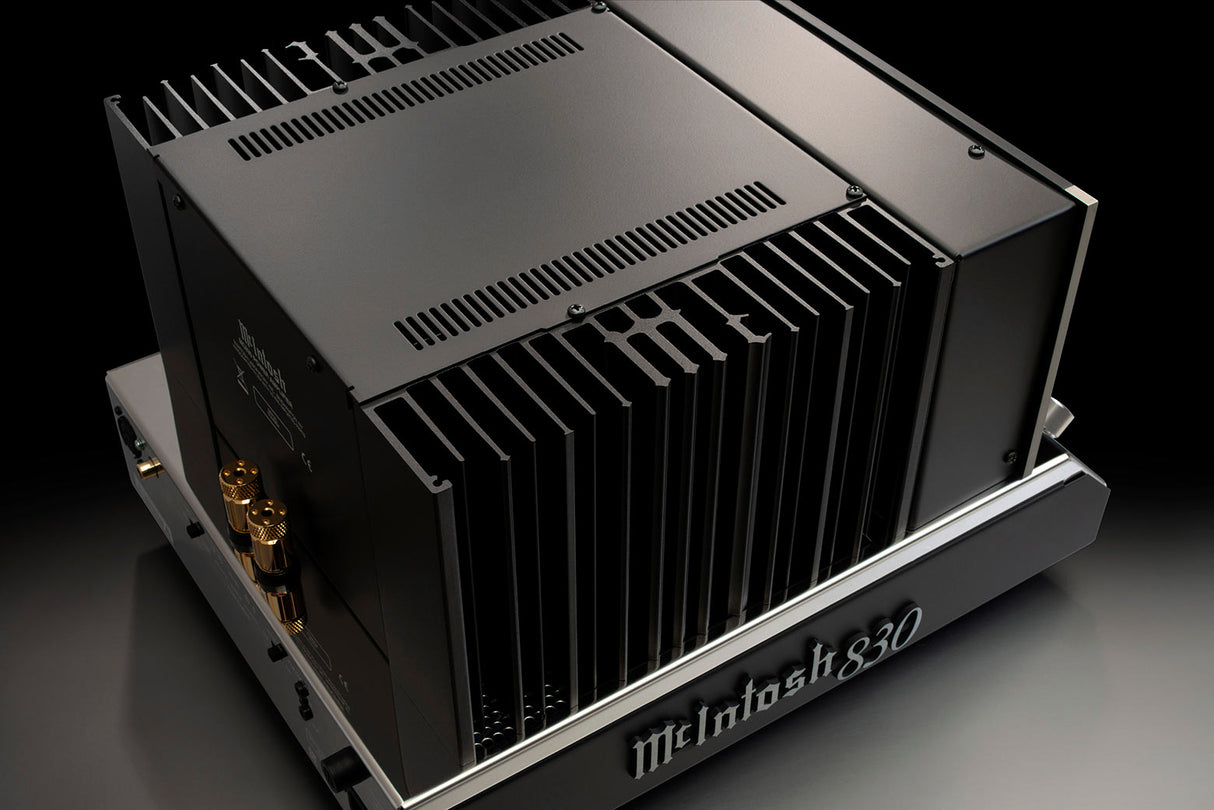 McIntosh MC830, mono tranzistorinis galios stiprintuvas