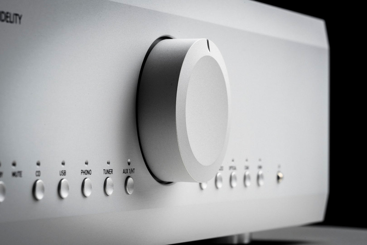Musical Fidelity M6xi, integruotas stereo stiprintuvas