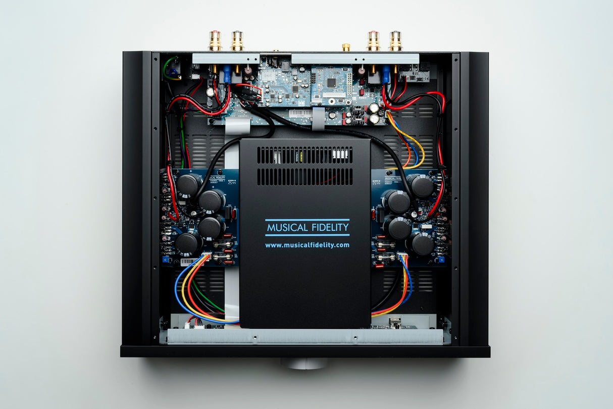 Musical Fidelity M6xi, integruotas stereo stiprintuvas