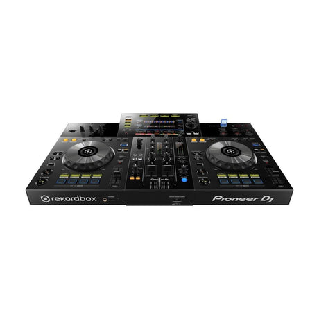 Pioneer DJ XDJ-RR Rekordbox controller - priekinė panelė su mygtukais ir ekranais
