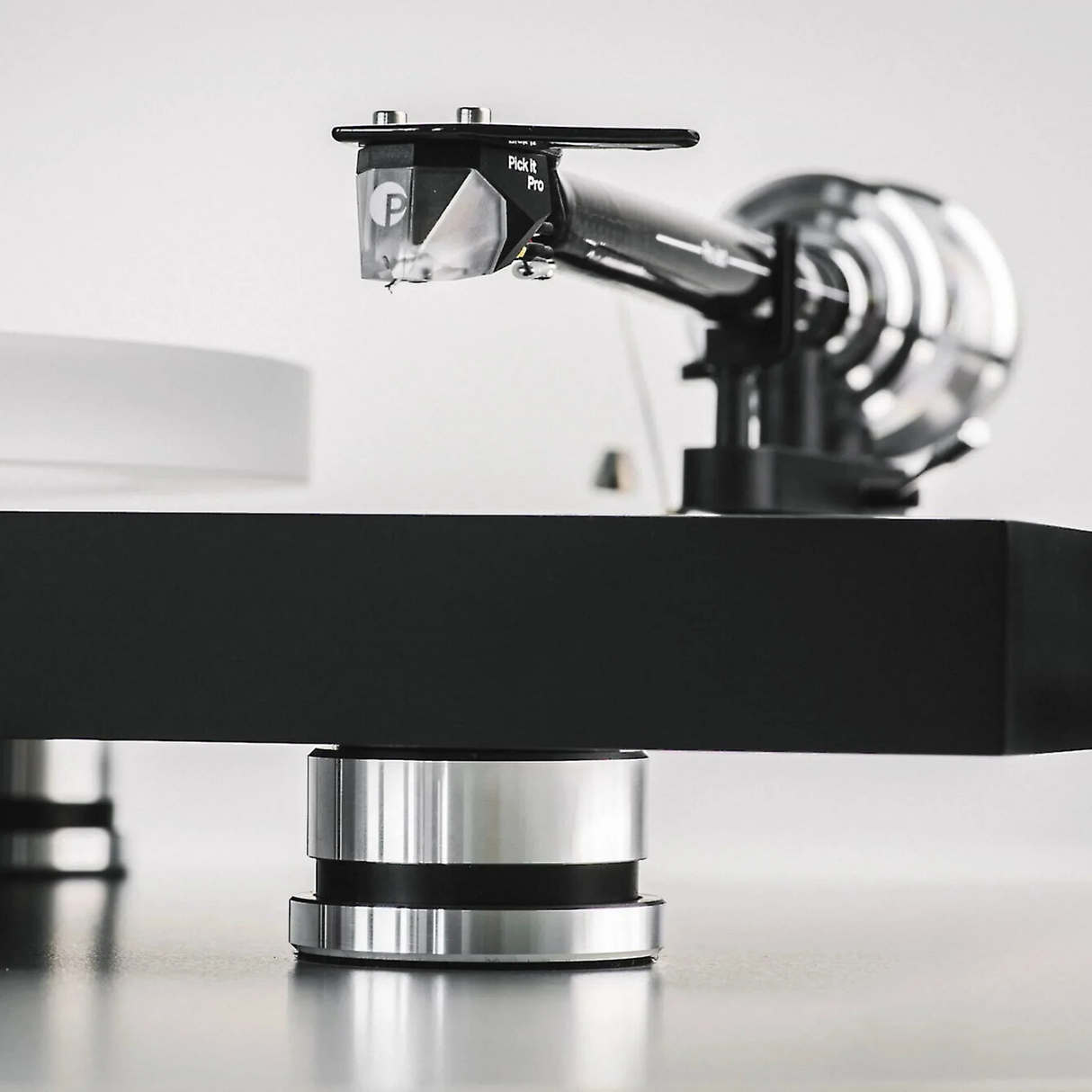 Pro-Ject Debut Reference 10, diržinės pavaros Hi-Fi patefonas