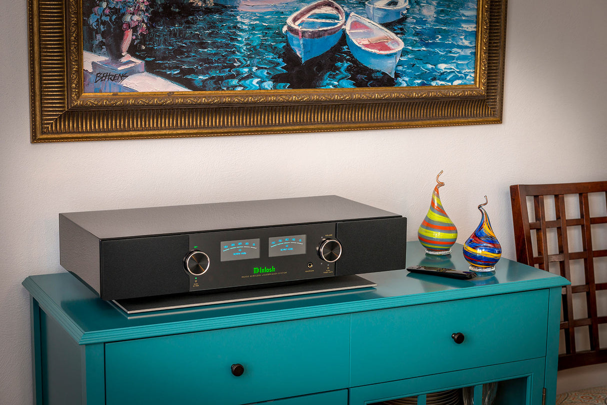 McIntosh RS250, belaidžių kolonėlių garso sistema, 650W