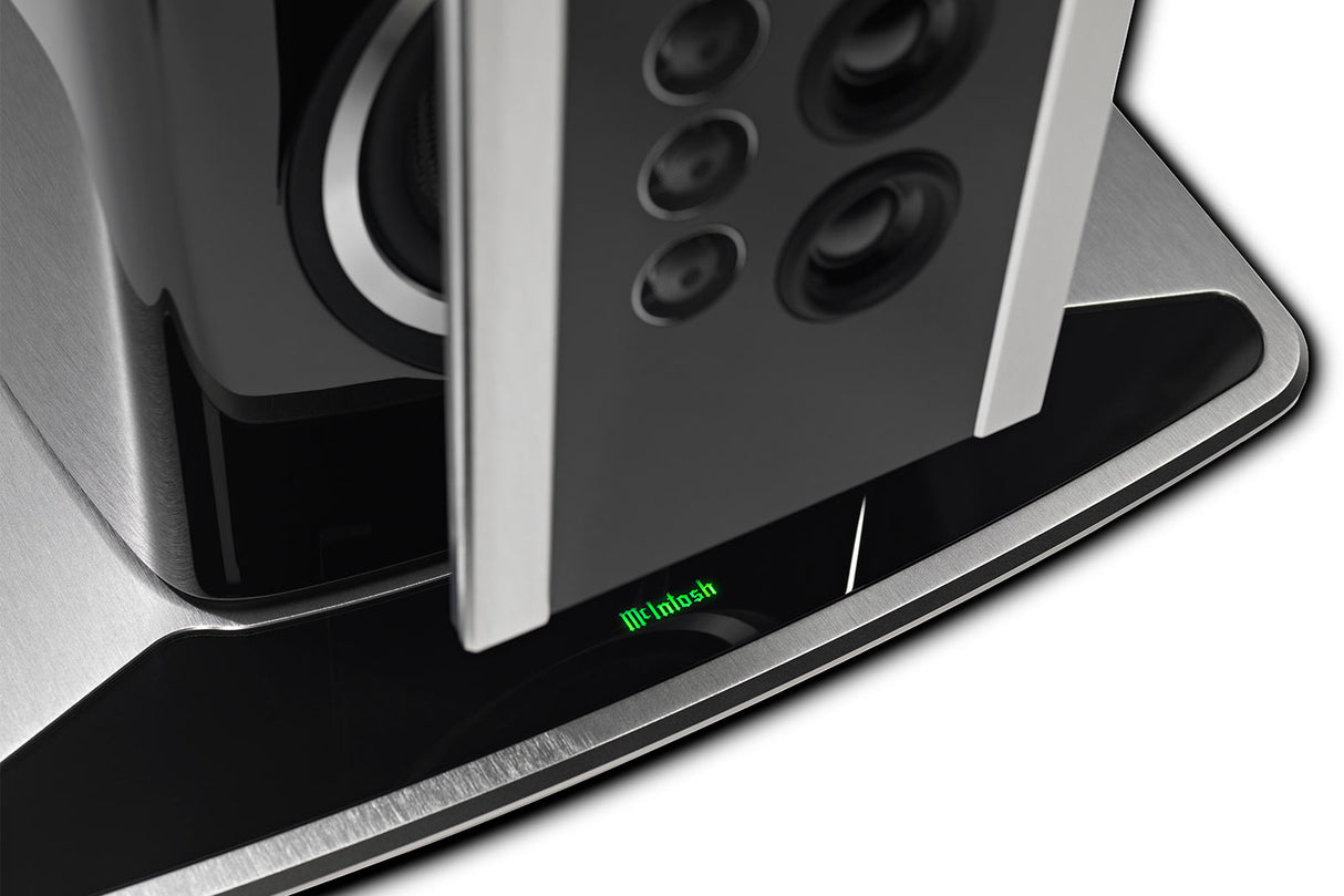 McIntosh XRT1.1K, grindinė garso kolonėlė su linijine garsiakalbių sistema
