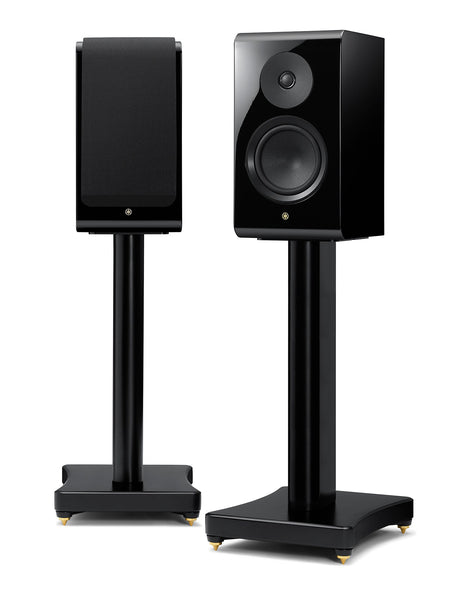 Yamaha NS-800A, lentyninės garso kolonėlės - Juodi garsiakalbiai ant stovų su auksinėmis kojelėmis