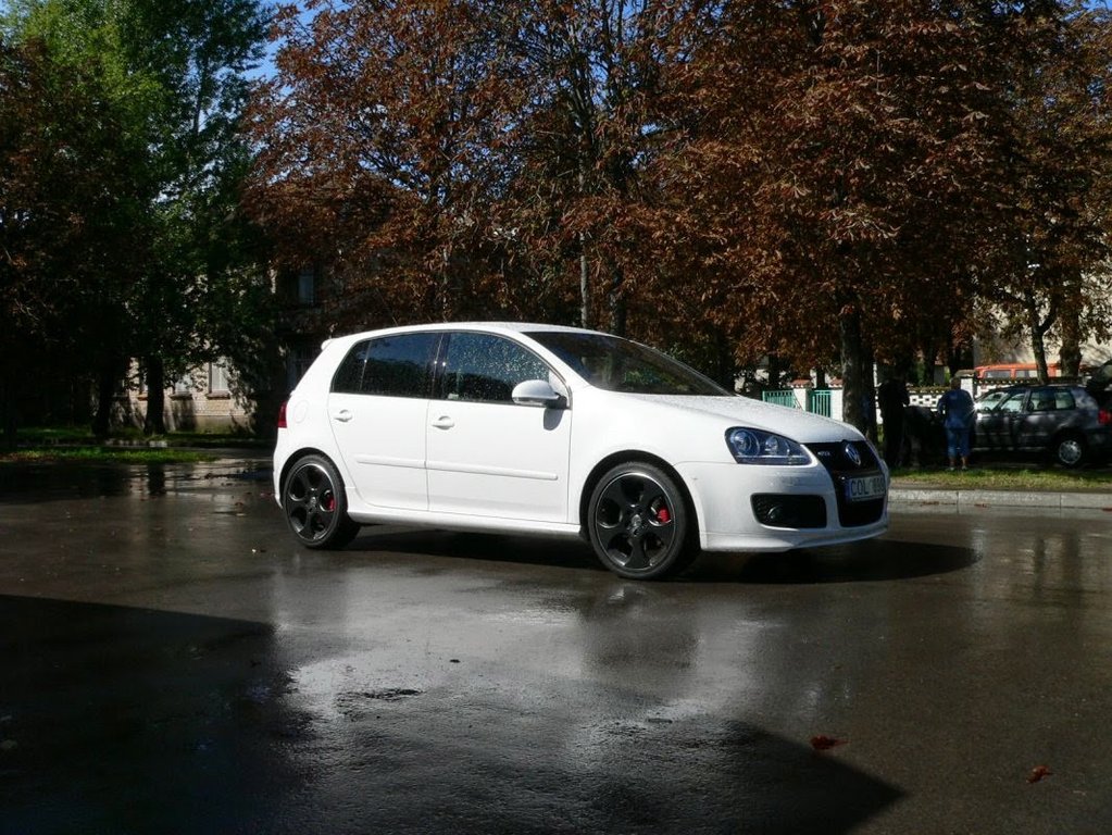 VW golf V audio equipment 