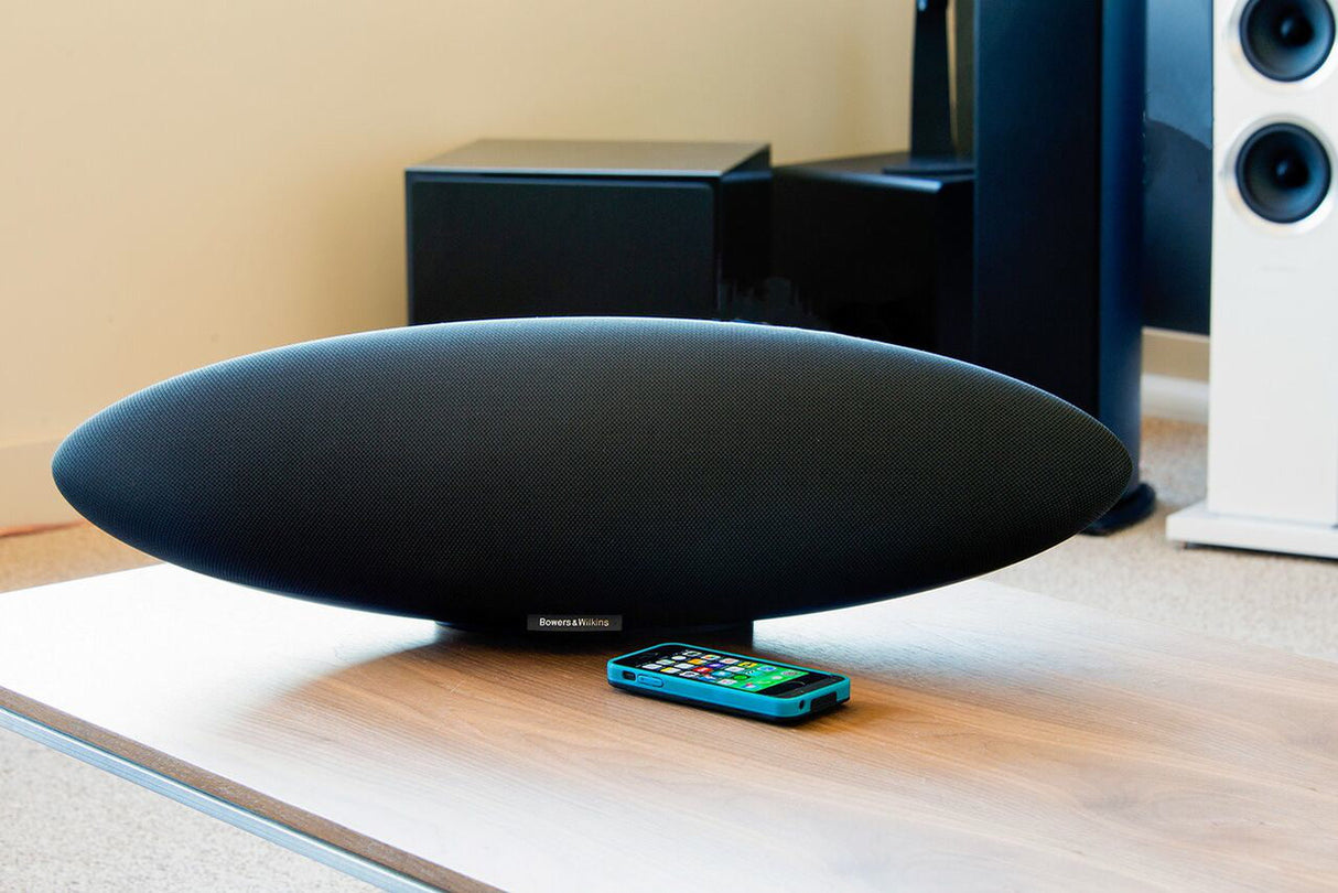 Belaidė garso kolonėlė Bowers & Wilkins Zeppelin Wireless su Bluetooth Bevieliai grotuvai Bowers & Wilkins AUTOGARSAS.LT