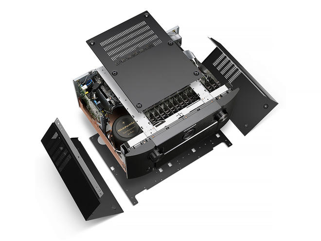 Marantz AV8805, AV pradinis stiprintuvas - vidus