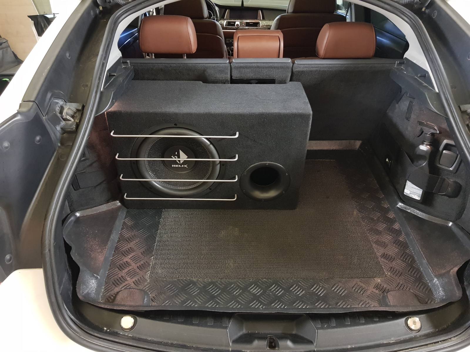 BMW GT audio installation