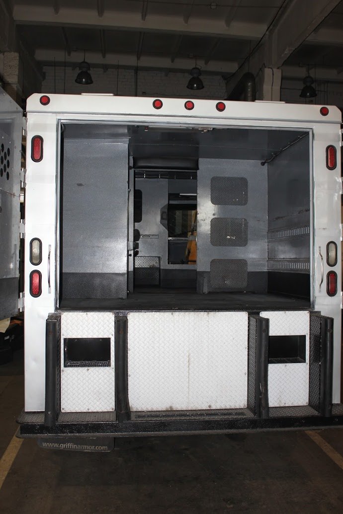 Armored car 