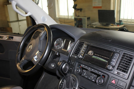 VW Multivan audio equipment 