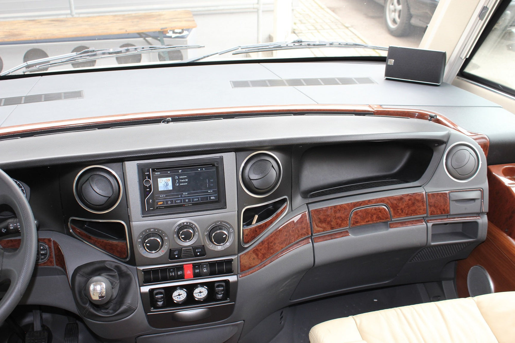 Kemperis Iveco 2017m priekine panele