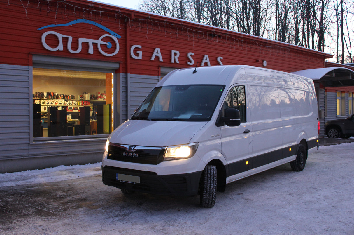 MAN mikroautobuso sienų, grindų arkų, apdirbimas drėgmei atsparia faniera Paslaugos Autogarsas AUTOGARSAS.LT