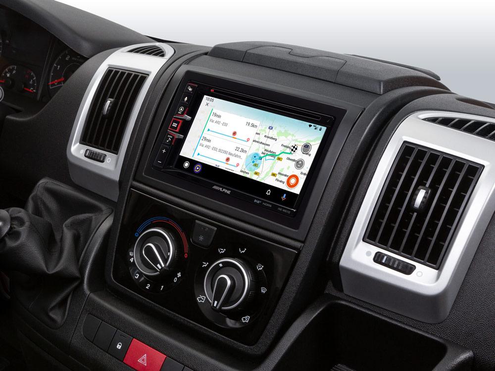 Multimedija automobiliui Alpine INE-W611D, 2-DIN, USB, BLUETOOTH, Apple CarPlay, Android Auto, DAB+ Multimedija Alpine AUTOGARSAS.LT