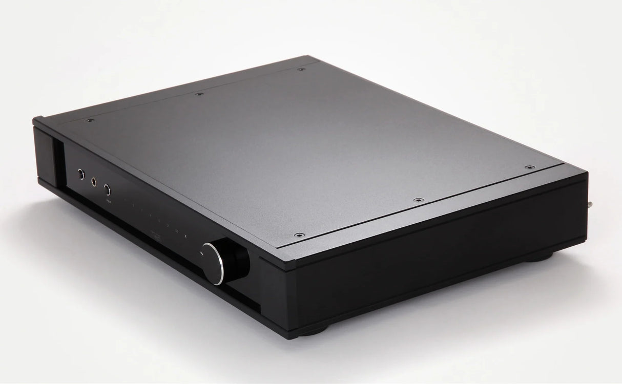REGA ELEX MK4, integruotas stereo stiprintuvas - priekinė panelė su jungtimis ir garsumo ratuku