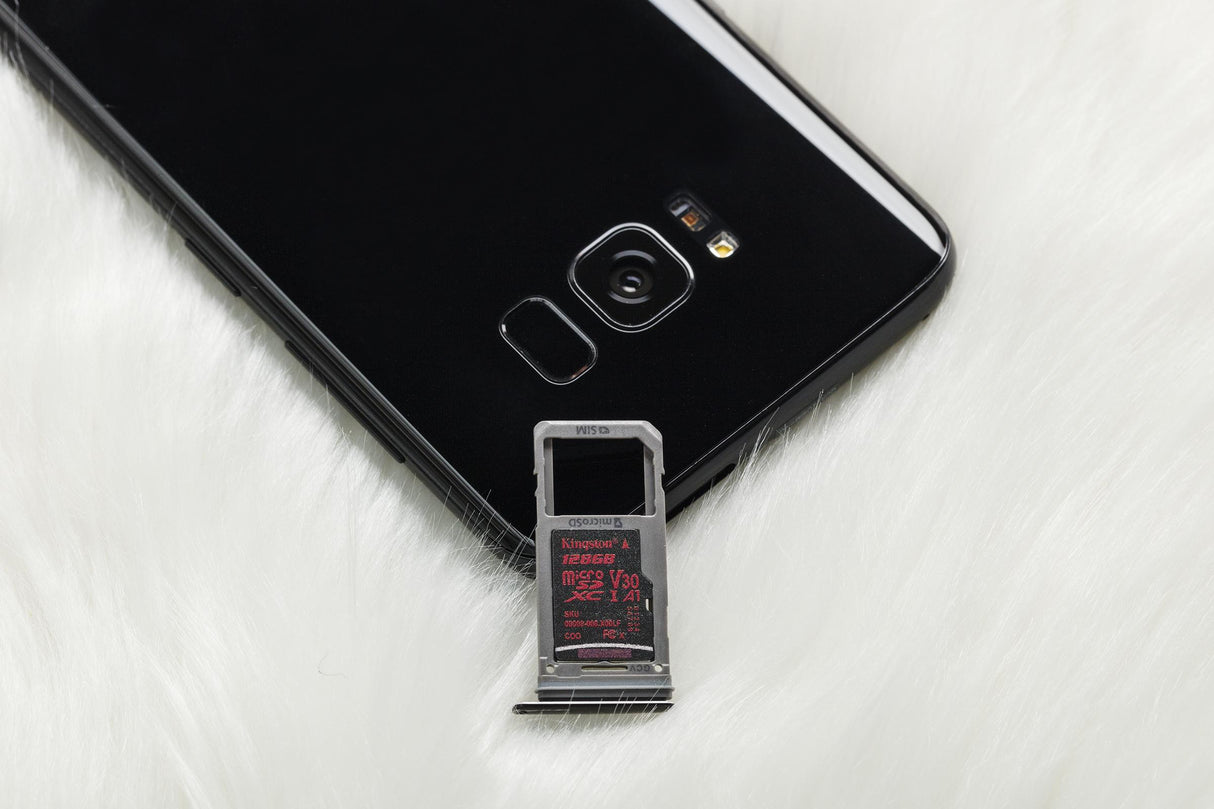 Atminties kortelė Kingston microSDHC Canvas React 32GB 100/70 U3 UHS-I V30 A1 Vaizdo registratoriai - radarų detektoriai Kingston AUTOGARSAS.LT