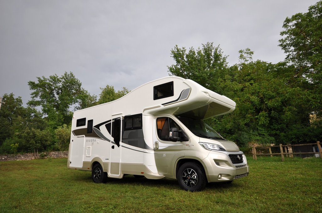 Kemperis Iveco 2017m garso aparatura