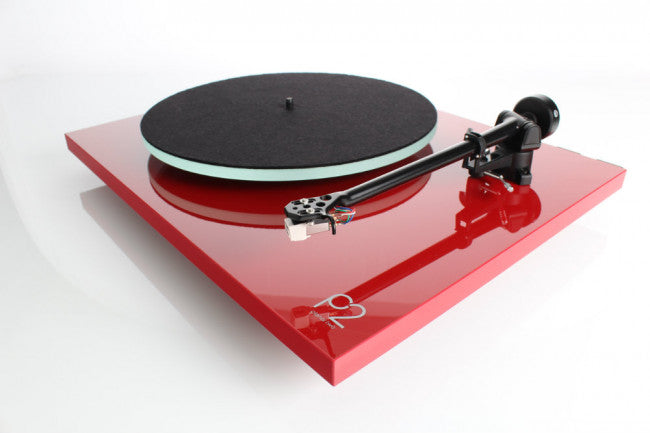Rega Planar 2, patefonas - Raudona